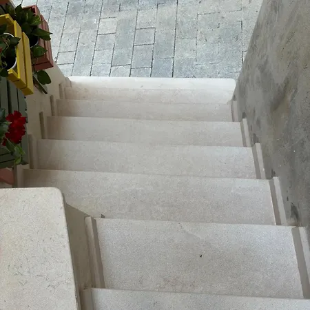 Oikos Casa de hóspedes Papasidero